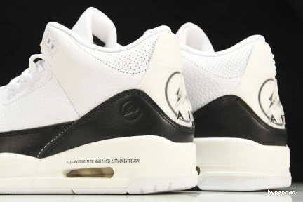 Hyperoad WHITE FRAGMENT JORDAN BLACK AIR 3 0828